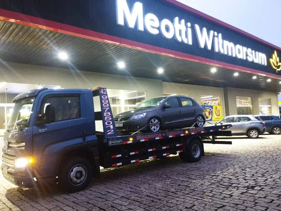 Guincho Bravo realizando atendimento noturno em Witmarsum, Paraná